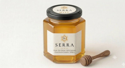 Bote de miel de azahar cruda Serra Miel 500g, apicultura de Valencia